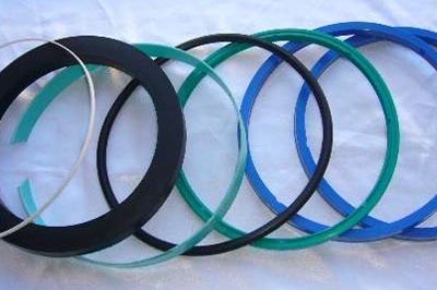 Замена уплотнений задней опоры шибера бетононасоса