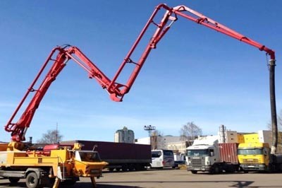 Замена отдельных компонентов стрелы или бетоновода в бетононасосе