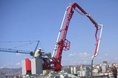 Замена элементов стрел автобетононасоса