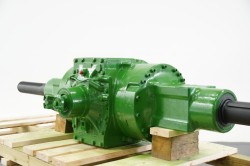 Задний мост колесного асфальтоукладчика XCMG RP452L Задний мост колесного асфальтоукладчика XCMG RP452L