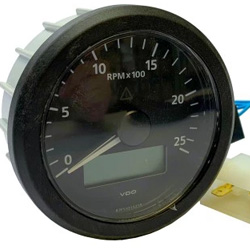 Счетчик моточасов колесного асфальтоукладчика XCMG RP452L Счетчик моточасов колесного асфальтоукладчика XCMG RP452L