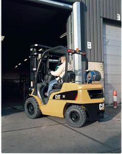 Запчасти для автопогрузчика (вилочный) Caterpillar GP20NT