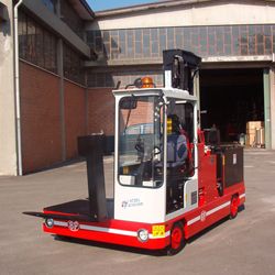 Ремонт погрузчика (боковой) BP HT2EL