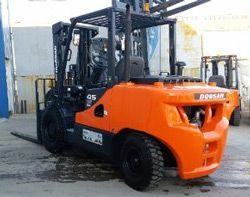 Запчасти для автопогрузчика (вилочный) Doosan D45SC-7