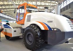 Ремонт грунтового катка Zoomlion YZ35A Ремонт грунтового катка Zoomlion YZ35A