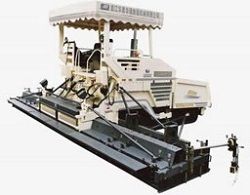 Ремонт гусеничного асфальтоукладчика Huatong SPS90 Ремонт гусеничного асфальтоукладчика Huatong SPS90