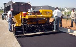 Ремонт гусеничного асфальтоукладчика MAULDIN 690F Ремонт гусеничного асфальтоукладчика MAULDIN 690F