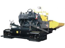 Ремонт гусеничного асфальтоукладчика SAKAI PT250