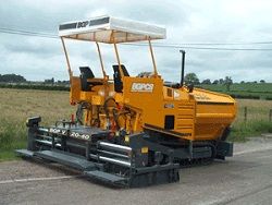 Ремонт гусеничного асфальтоукладчика Barber-greene BGP C8 Ремонт гусеничного асфальтоукладчика Barber-greene BGP C8