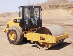 Запчасти для грунтового катка Caterpillar CS533E