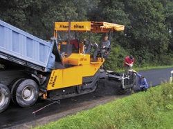 Ремонт гусеничного асфальтоукладчика ABG Titan 225 EPM