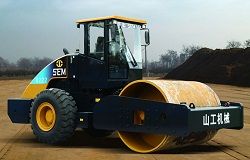 Запчасти для грунтового катка SEM 8222