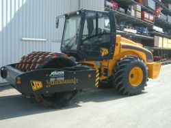 Запчасти для грунтового катка JCB Vibromax VM 200PD
