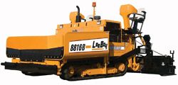 Ремонт гусеничного асфальтоукладчика LeeBoy 8816 B Ремонт гусеничного асфальтоукладчика LeeBoy 8816 B