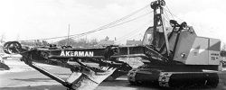 Запчасти для гусеничного экскаватора Akerman 751