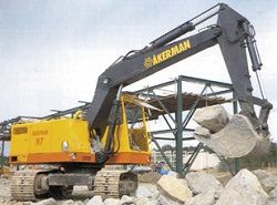 Запчасти для гусеничного экскаватора Akerman H7