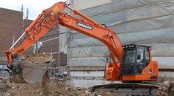Ремонт гусеничного экскаватора Doosan DX235LCR