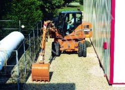 Запчасти для колесного экскаватора Case WX90