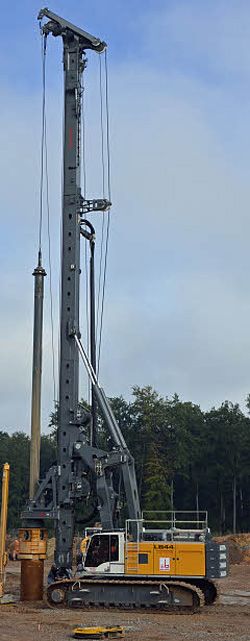 Ремонт бурового станка для свай Liebherr LB 44 Ремонт бурового станка для свай Liebherr LB 44