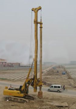 Ремонт бурового станка для свай Sinovo TR180