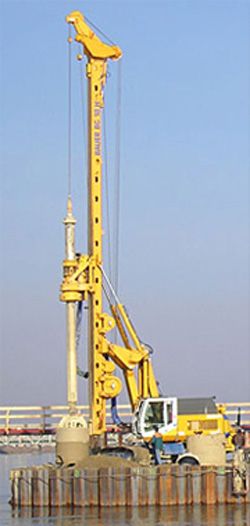 Ремонт бурового станка для свай Bauer BG 18 H BT 50