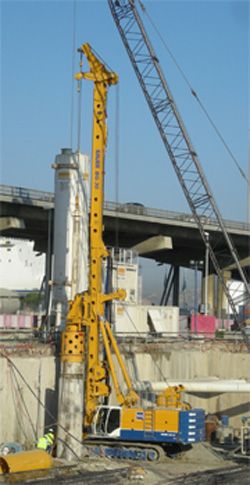 Ремонт бурового станка для свай Bauer BG 30 BS 95