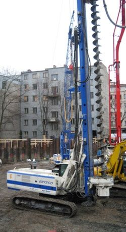 Ремонт бурового станка для свай Enteco E400M Ремонт бурового станка для свай Enteco E400M