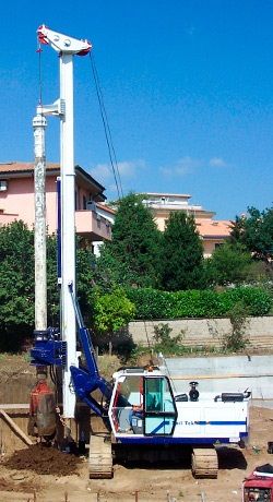 Ремонт бурового станка для свай SoilTek S 100R12