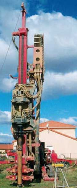 Ремонт бурового станка для свай EGT MD825 Ремонт бурового станка для свай EGT MD825