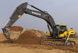 Ремонт гусеничного экскаватора Volvo EC300D