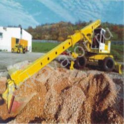 Ремонт колесного экскаватора CSM Tisovec UDS 232 (колесный) Ремонт колесного экскаватора CSM Tisovec UDS 232 (колесный)