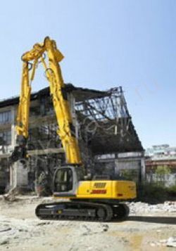 Запчасти для гусеничного экскаватора New Holland E385LC