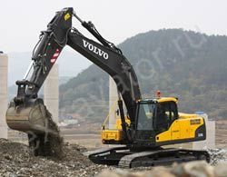 Ремонт гусеничного экскаватора Volvo EC240C