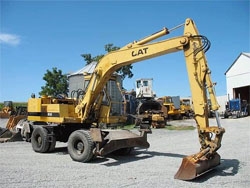 Запчасти для колесного экскаватора Caterpillar 212