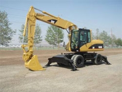 Запчасти для колесного экскаватора Caterpillar M316C