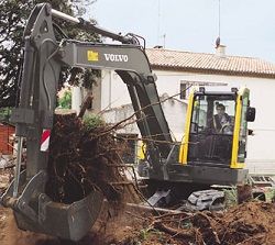 Ремонт гусеничного экскаватора Volvo ECR88