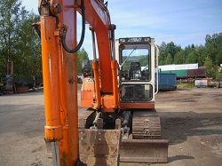 Каталог запчастей для гусеничного экскаватора Takeuchi TB68S