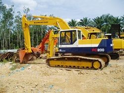 Запчасти для гусеничного экскаватора Komatsu PC200LC-5