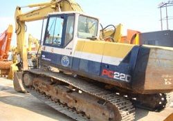 Запчасти для гусеничного экскаватора Komatsu PC220LC-5