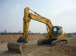 Запчасти для гусеничного экскаватора Komatsu PC240