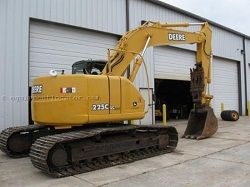 Ремонт гусеничного экскаватора John Deere 225C LC RTS