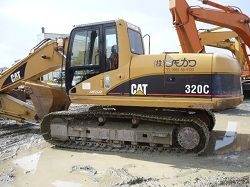 Ремонт гусеничного экскаватора Caterpillar 320C LC