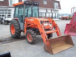 Каталог запчастей для экскаватора-погрузчика Kubota L4200