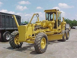 Запчасти для грейдера (автогрейдера) Champion D715