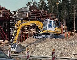 Ремонт гусеничного экскаватора Liebherr R 900 C Litronic